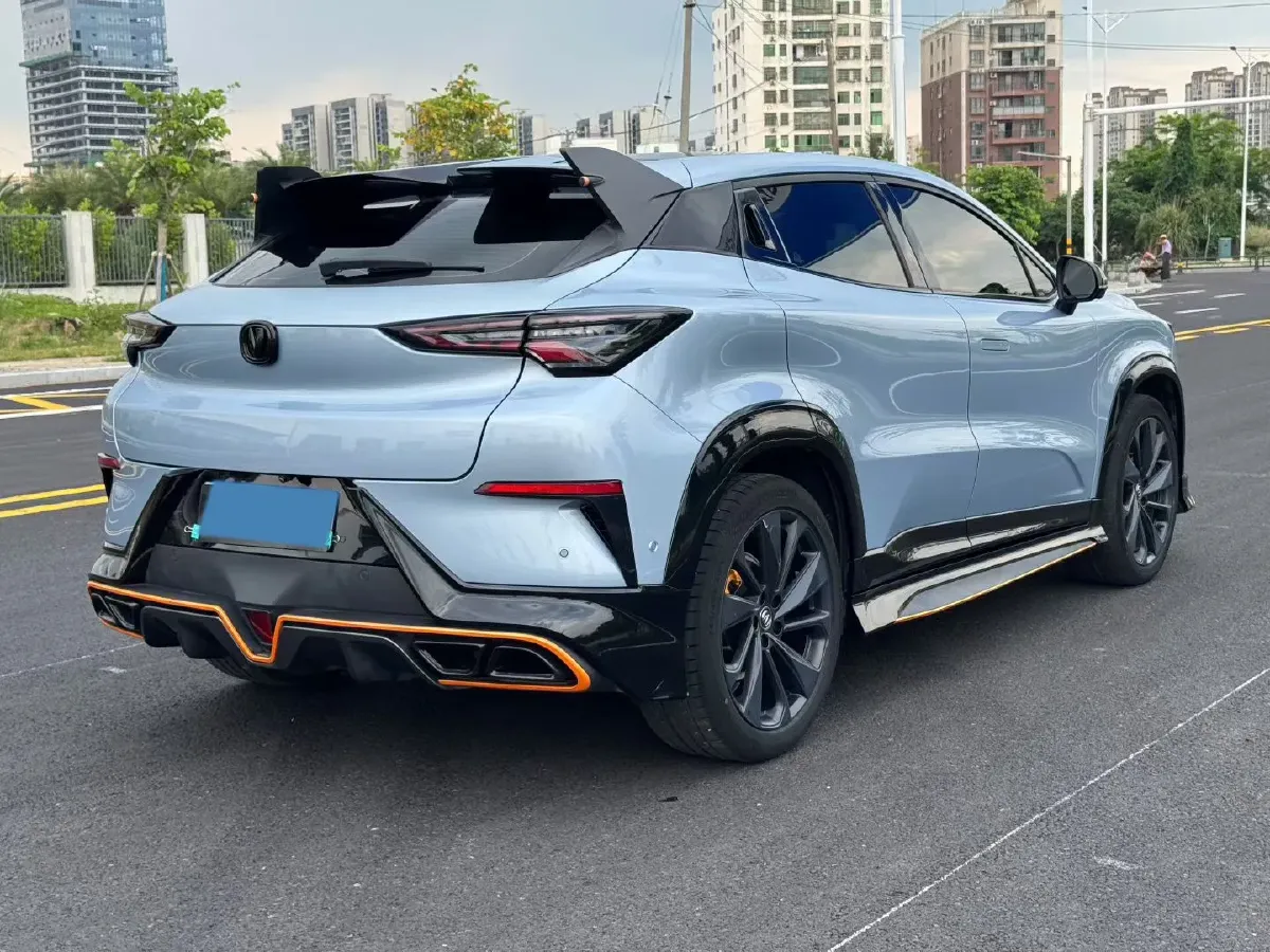 2022 ChangAn UNI-T 1.5T 188HP L4 7DCT,autocango,china used car exporter,china ev exporter,chinese used car exporter,chinese used ev exporter