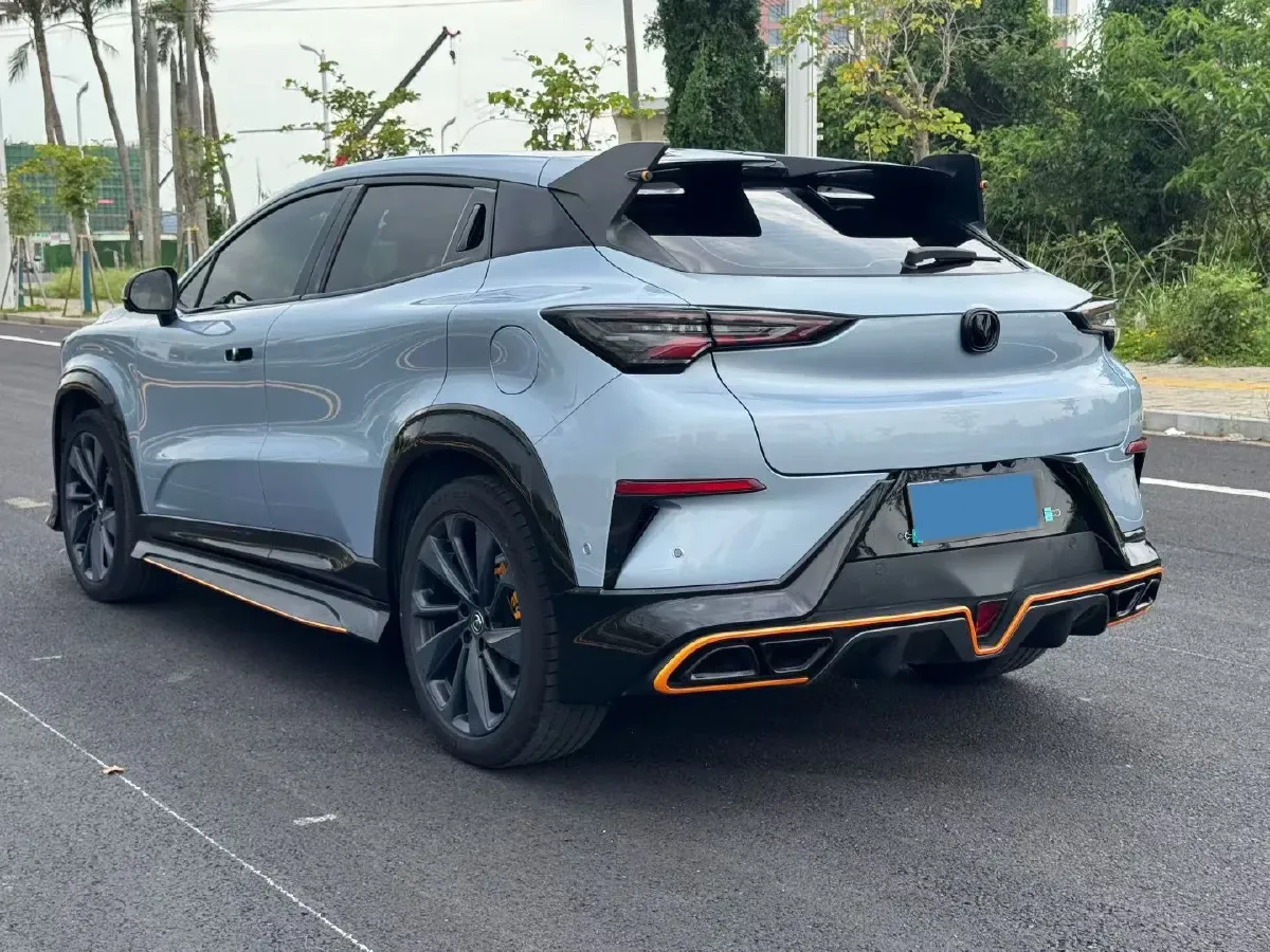 2022 ChangAn UNI-T 1.5T 188HP L4 7DCT,autocango,china used car exporter,china ev exporter,chinese used car exporter,chinese used ev exporter