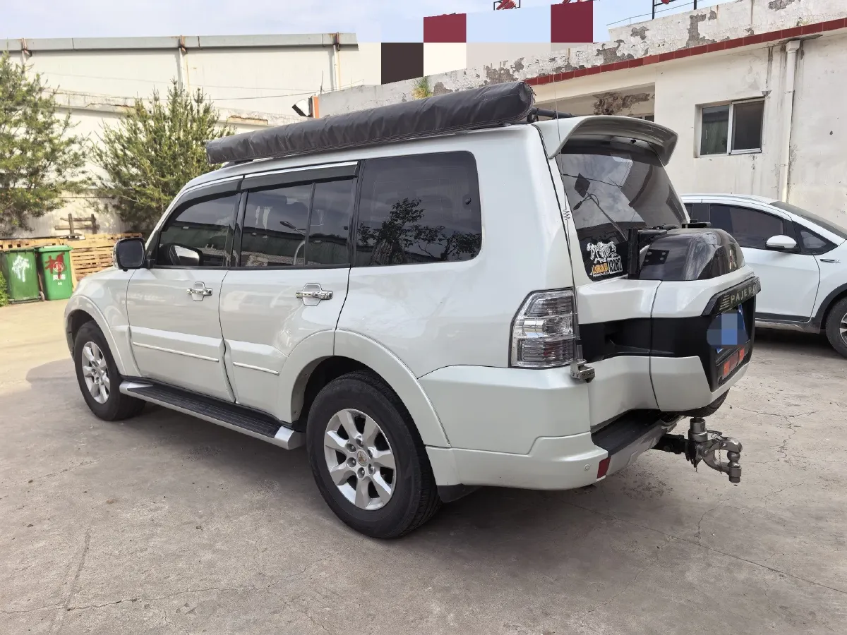 2020 Mitsubishi Pajero 3.0L 174HP V6 5AT,autocango,china used car exporter,china ev exporter,chinese used car exporter,chinese used ev exporter