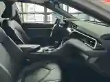 2019 Toyota Camry 2.5L 209HP L4 8AT