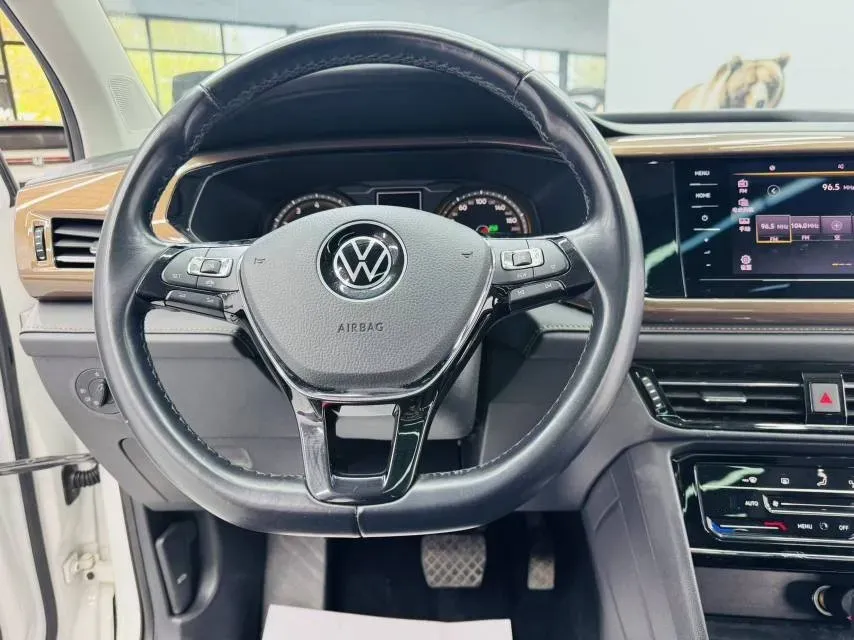 2021 Volkswagen Tharu 1.4T 150HP L4 7DCT,autocango,china used car exporter,china ev exporter,chinese used car exporter,chinese used ev exporter