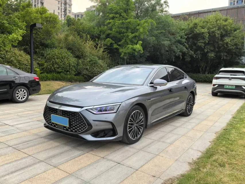 2022 Volkswagen Tiguan L 2.0T 186HP L4 7DCT,autocango,china used car exporter,china ev exporter,chinese used car exporter,chinese used ev exporter