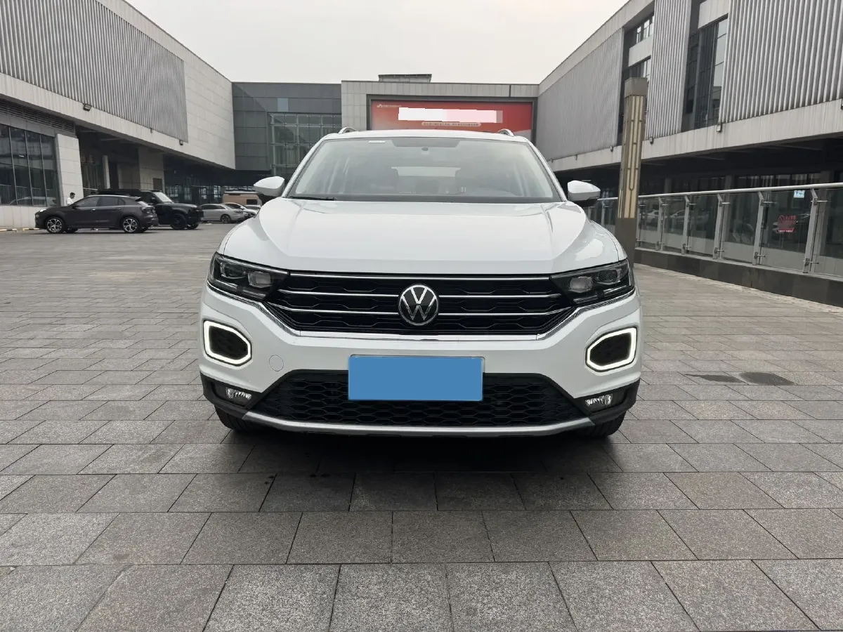 2022 Volkswagen T-Roc 1.4T 150HP L4 7DCT,autocango,china used car exporter,china ev exporter,chinese used car exporter,chinese used ev exporter