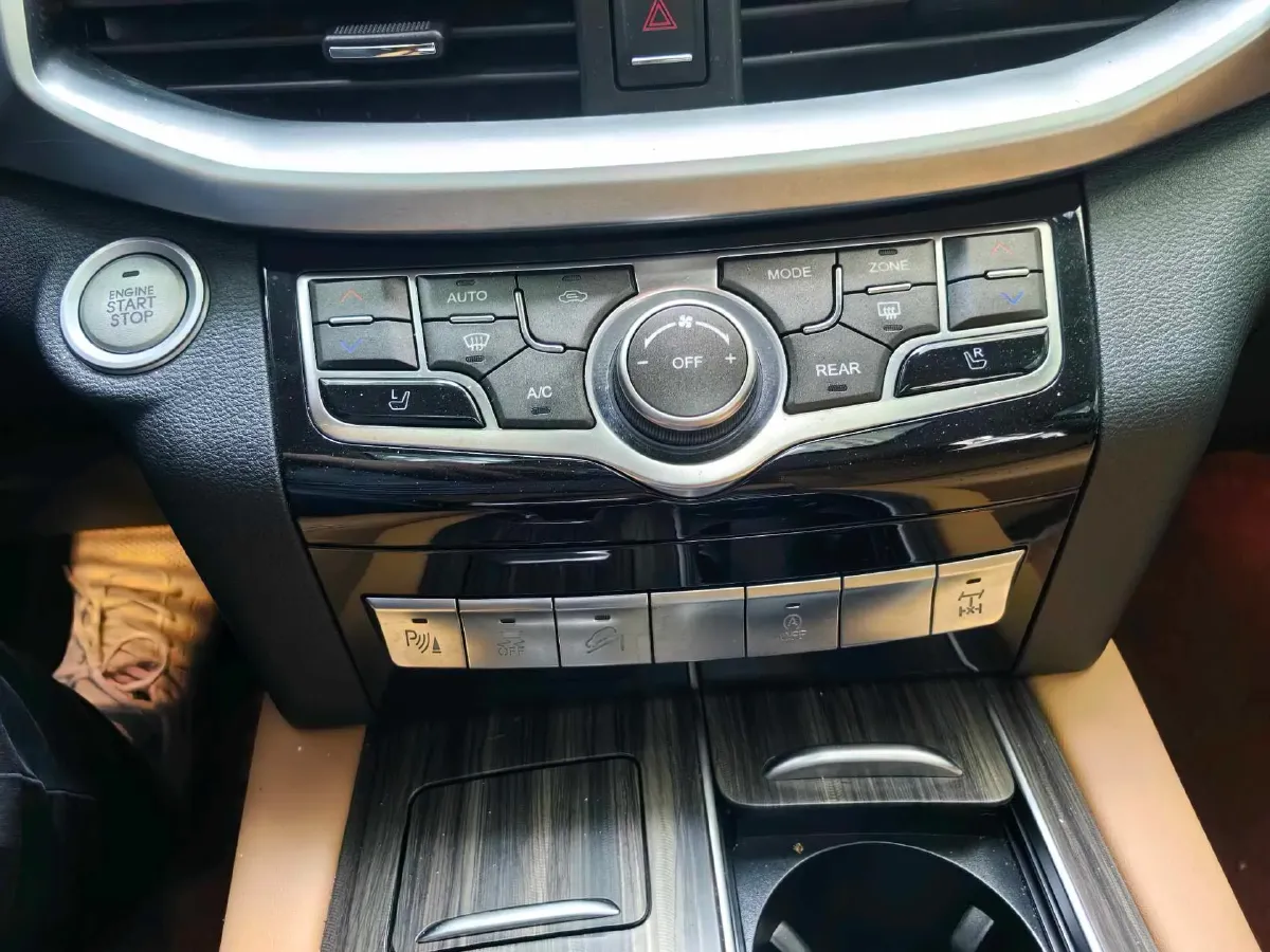 2022 Haval H9 2.0T 224HP L4 8AT,autocango,china used car exporter,china ev exporter,chinese used car exporter,chinese used ev exporter
