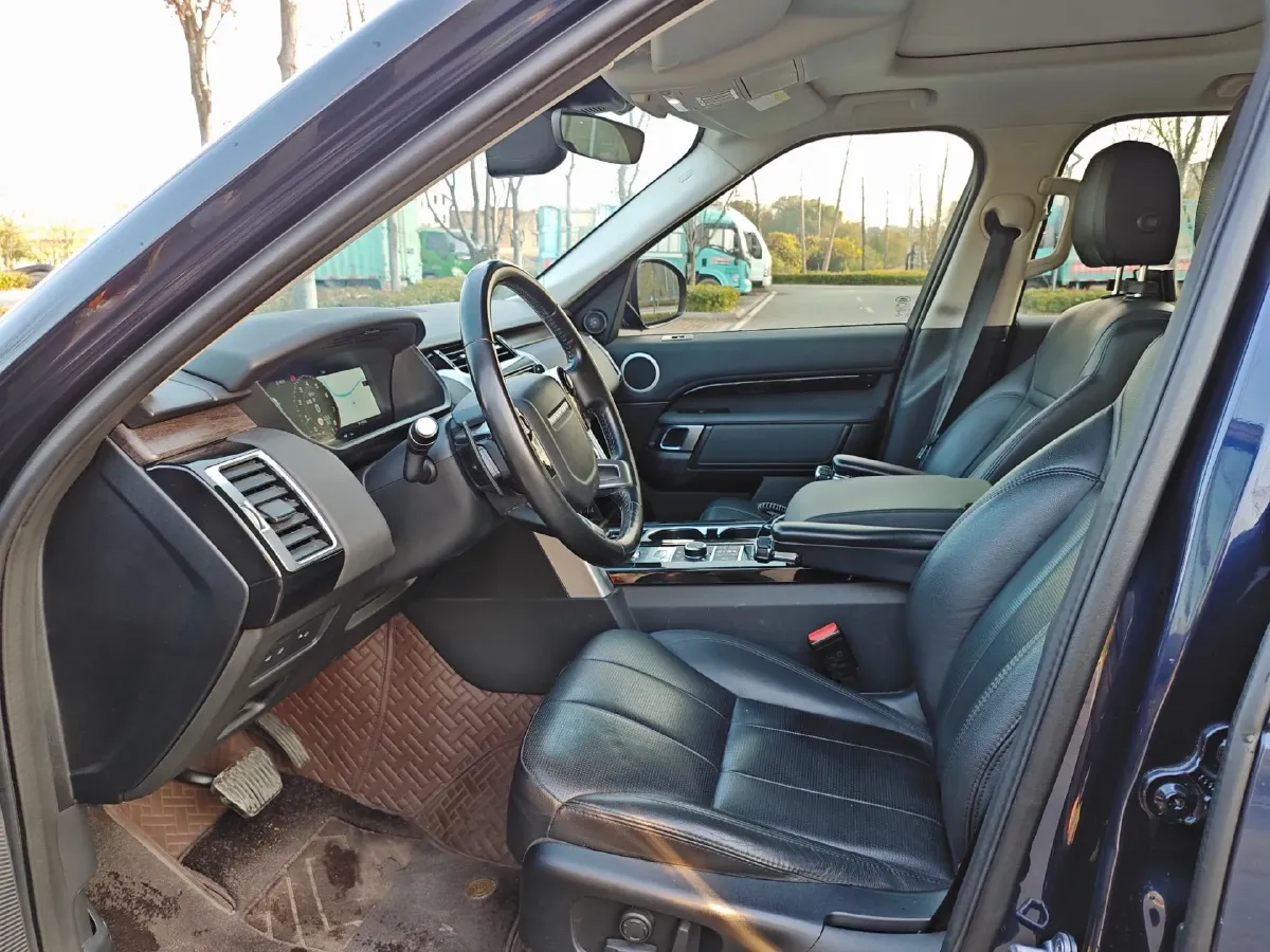 2018 Land Rover Discovery 2.0T 300HP L4 8AT,autocango,china used car exporter,china ev exporter,chinese used car exporter,chinese used ev exporter