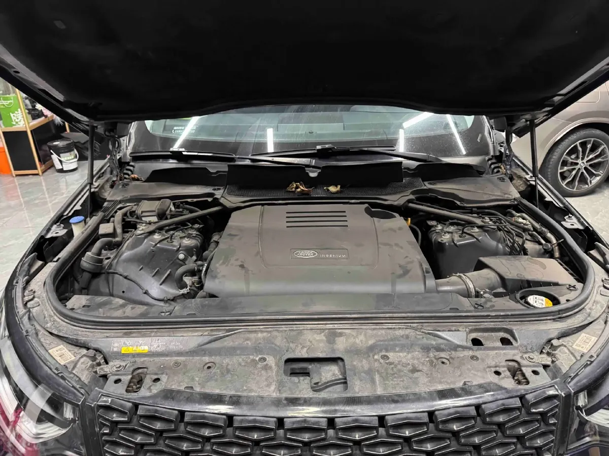 2018 Land Rover Discovery 2.0T 300HP L4 8AT,autocango,china used car exporter,china ev exporter,chinese used car exporter,chinese used ev exporter