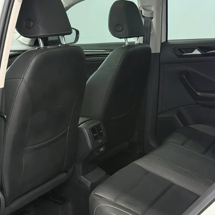 2022 Volkswagen T-Roc 1.4T 150HP L4 7DCT,autocango,china used car exporter,china ev exporter,chinese used car exporter,chinese used ev exporter