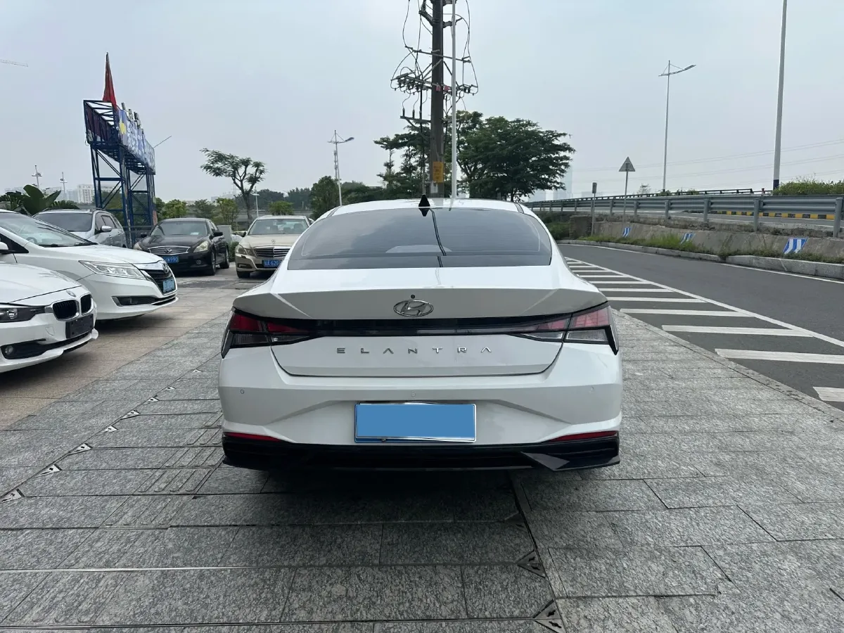 2021 Hyundai Elantra 1.5L 115HP L4 CVT,autocango,china used car exporter,china ev exporter,chinese used car exporter,chinese used ev exporter