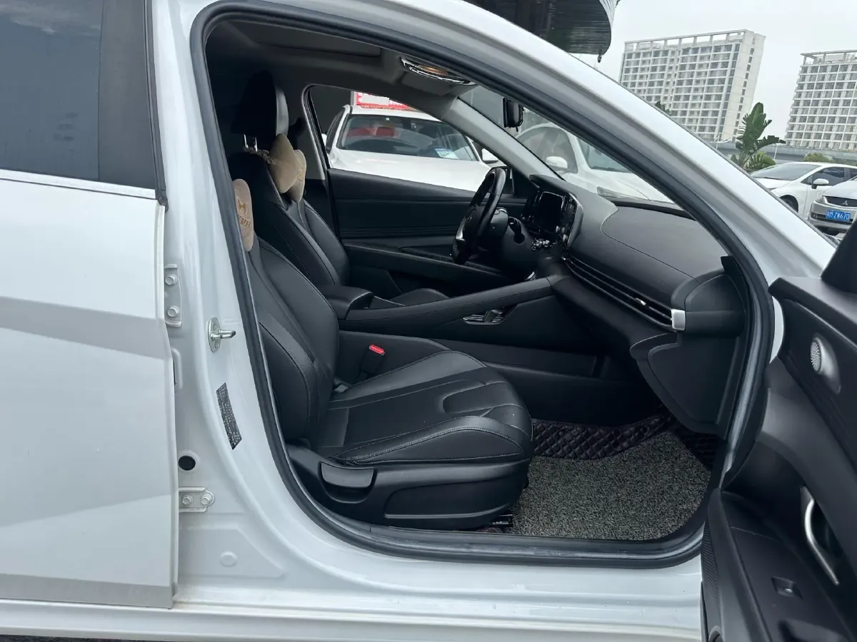 2021 Hyundai Elantra 1.5L 115HP L4 CVT,autocango,china used car exporter,china ev exporter,chinese used car exporter,chinese used ev exporter