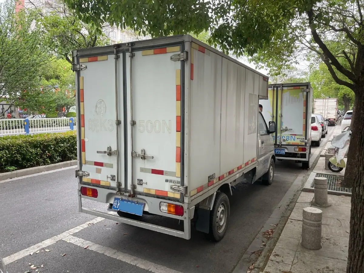 2019 WuLing RongGuang Mini Truck 1.2L 82HP L4 5MT,autocango,china used car exporter,china ev exporter,chinese used car exporter,chinese used ev exporter