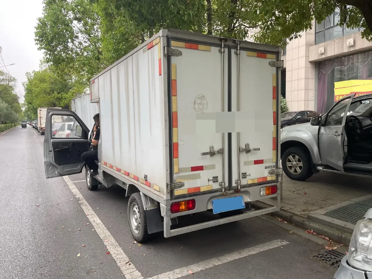 2019 WuLing RongGuang Mini Truck 1.2L 82HP L4 5MT,autocango,china used car exporter,china ev exporter,chinese used car exporter,chinese used ev exporter