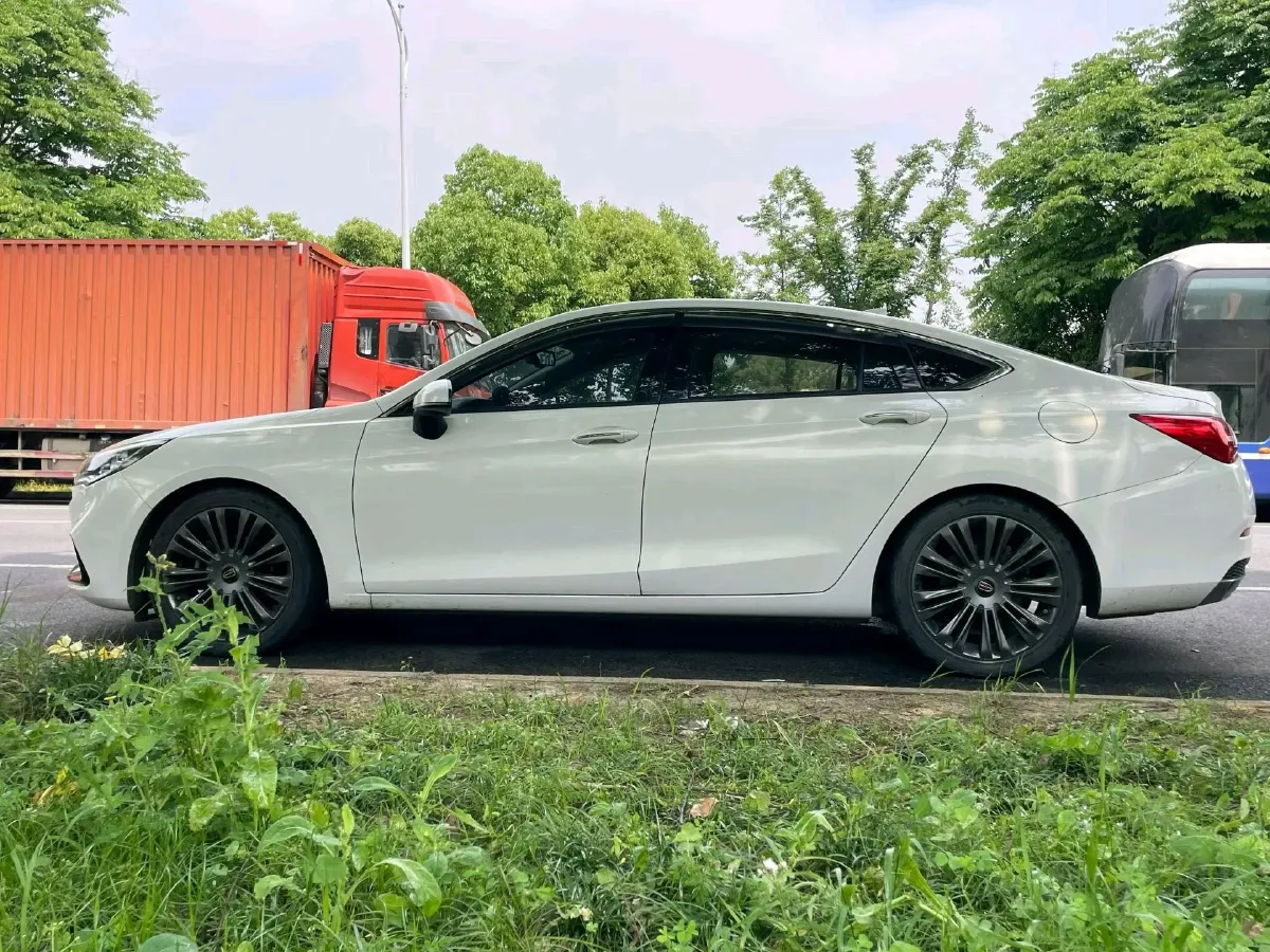 2019 HongQi H5 1.8T 180HP L4 6AT,autocango,china used car exporter,china ev exporter,chinese used car exporter,chinese used ev exporter