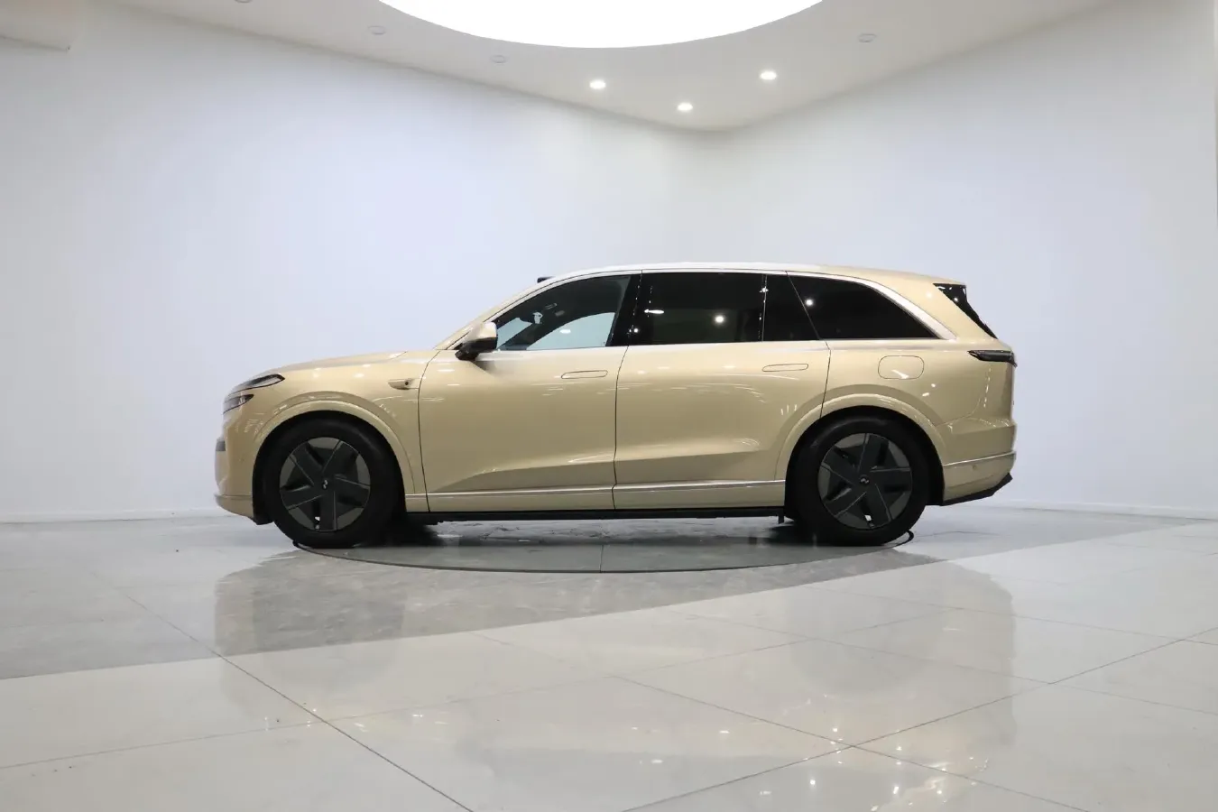 2025 ONVO L90 BEV,autocango,china used car exporter,china ev exporter,chinese used car exporter,chinese used ev exporter