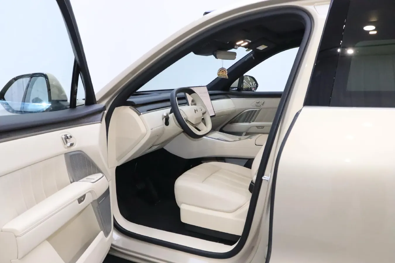 2025 ONVO L90 BEV,autocango,china used car exporter,china ev exporter,chinese used car exporter,chinese used ev exporter