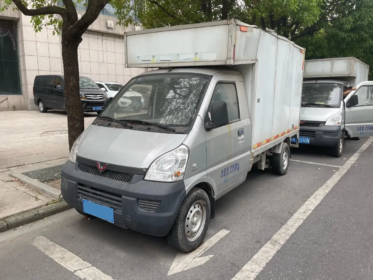 2019 WuLing RongGuang Mini Truck 1.2L 82HP L4 5MT,autocango,china used car exporter,china ev exporter,chinese used car exporter,chinese used ev exporter
