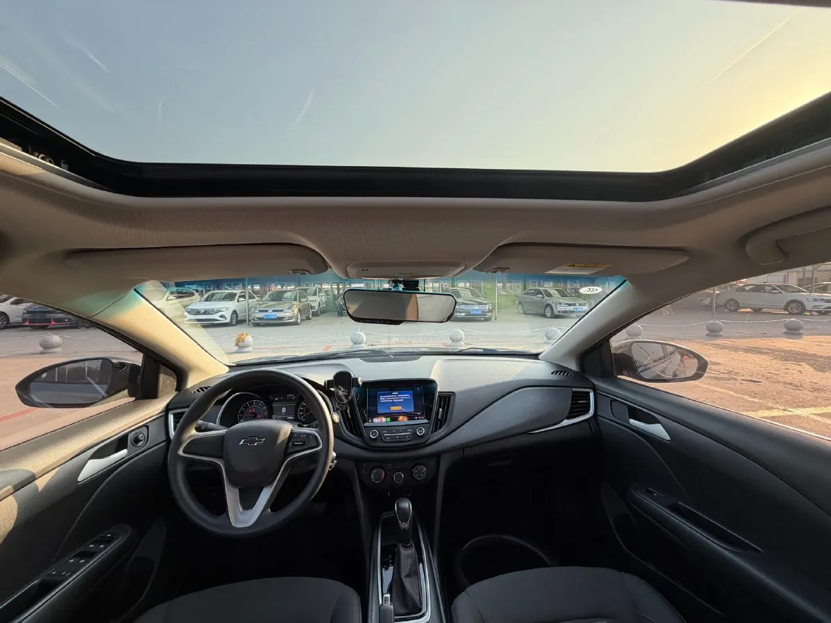 2019 Chevrolet Monza 1.0T 125HP L3 6DCT,autocango,china used car exporter,china ev exporter,chinese used car exporter,chinese used ev exporter