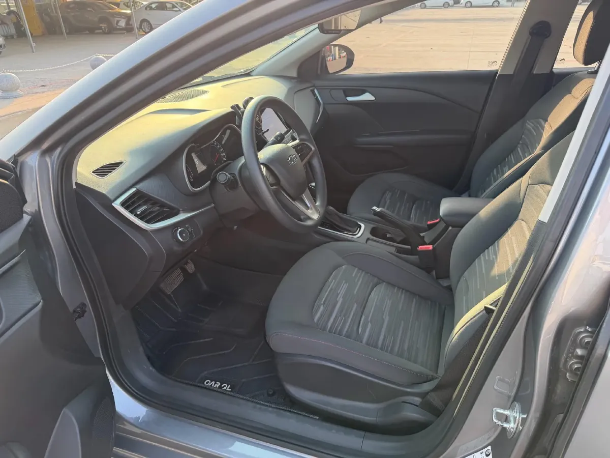 2019 Chevrolet Monza 1.0T 125HP L3 6DCT,autocango,china used car exporter,china ev exporter,chinese used car exporter,chinese used ev exporter