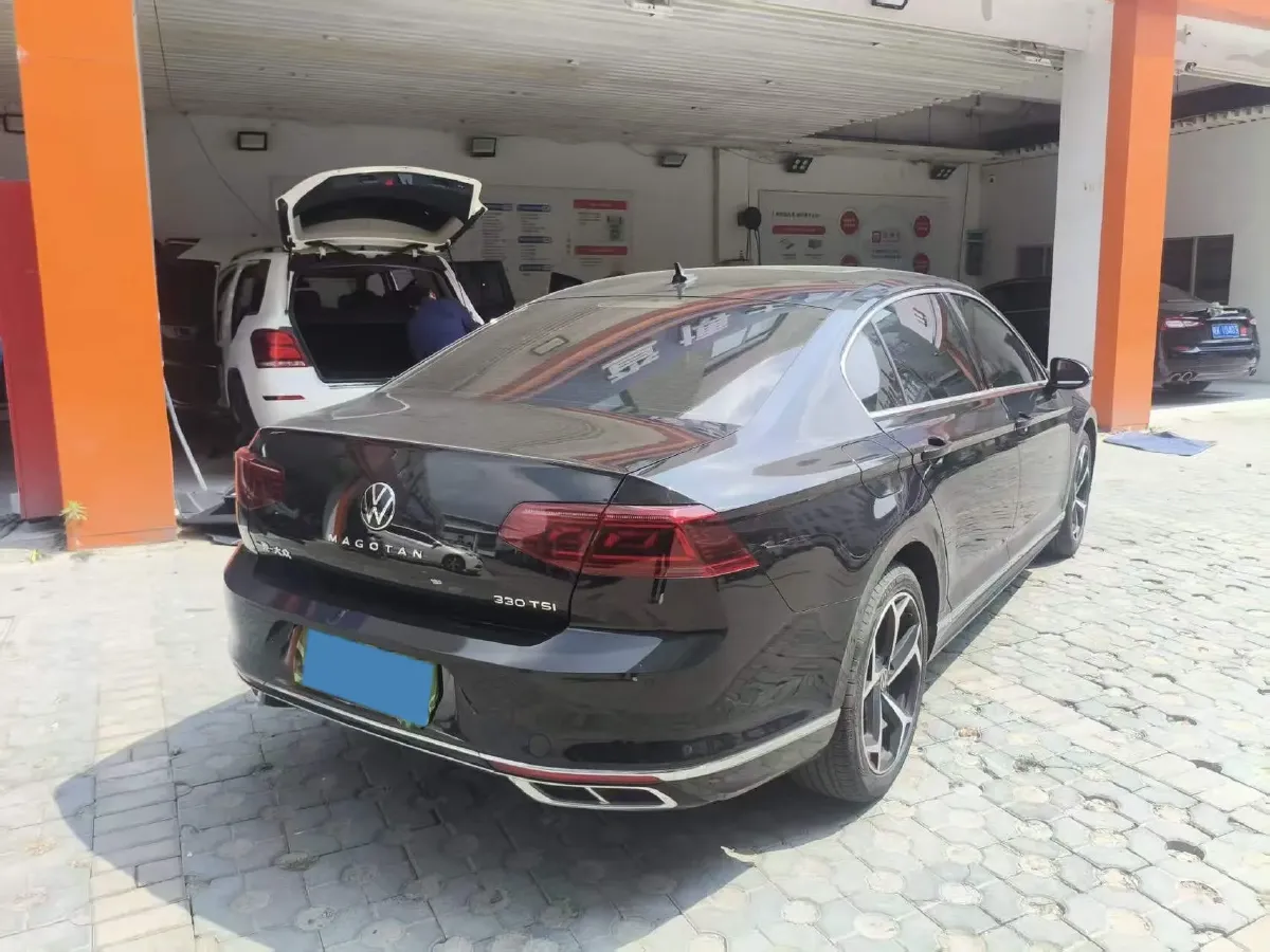 2021 Volkswagen Magotan 2.0T 186HP L4 7DCT,autocango,china used car exporter,china ev exporter,chinese used car exporter,chinese used ev exporter