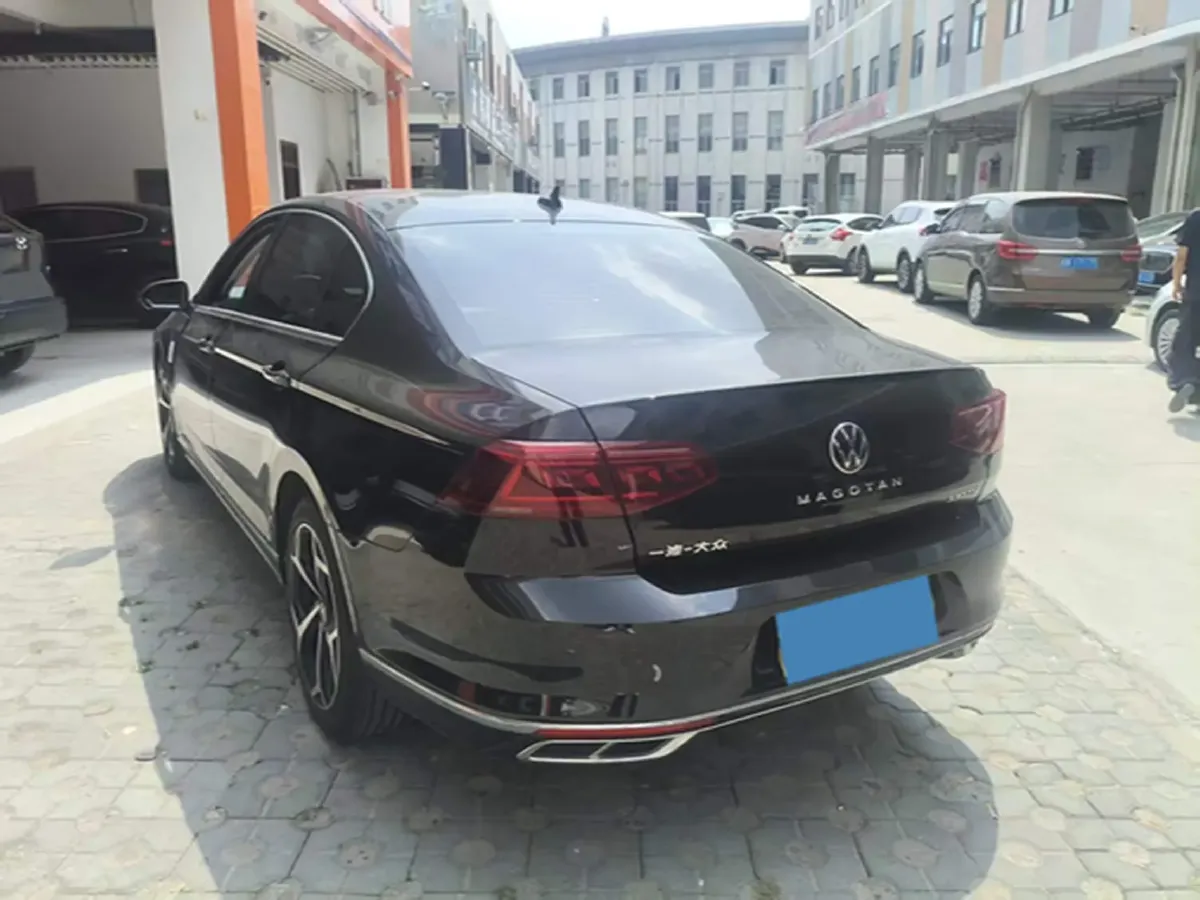 2021 Volkswagen Magotan 2.0T 186HP L4 7DCT,autocango,china used car exporter,china ev exporter,chinese used car exporter,chinese used ev exporter