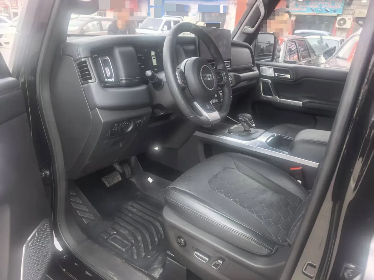 2025 212 212 T01 2.0T 252HP L4 8AT,autocango,china used car exporter,china ev exporter,chinese used car exporter,chinese used ev exporter
