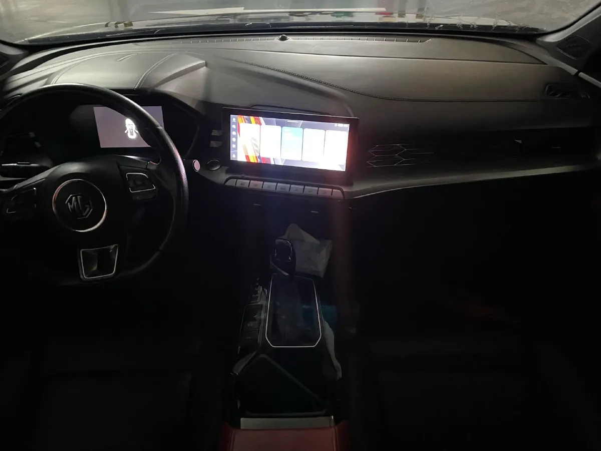 2022 MG 5 1.5L 120HP L4 CVT,autocango,china used car exporter,china ev exporter,chinese used car exporter,chinese used ev exporter