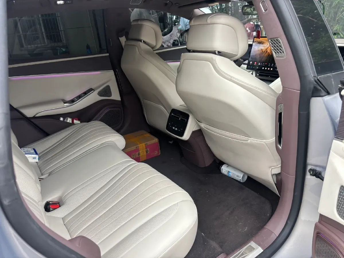 2024 Denza DenzaZ9GT 2.0T 207HP L4 E-CVT PHEV 38.5KWH,autocango,china used car exporter,china ev exporter,chinese used car exporter,chinese used ev exporter