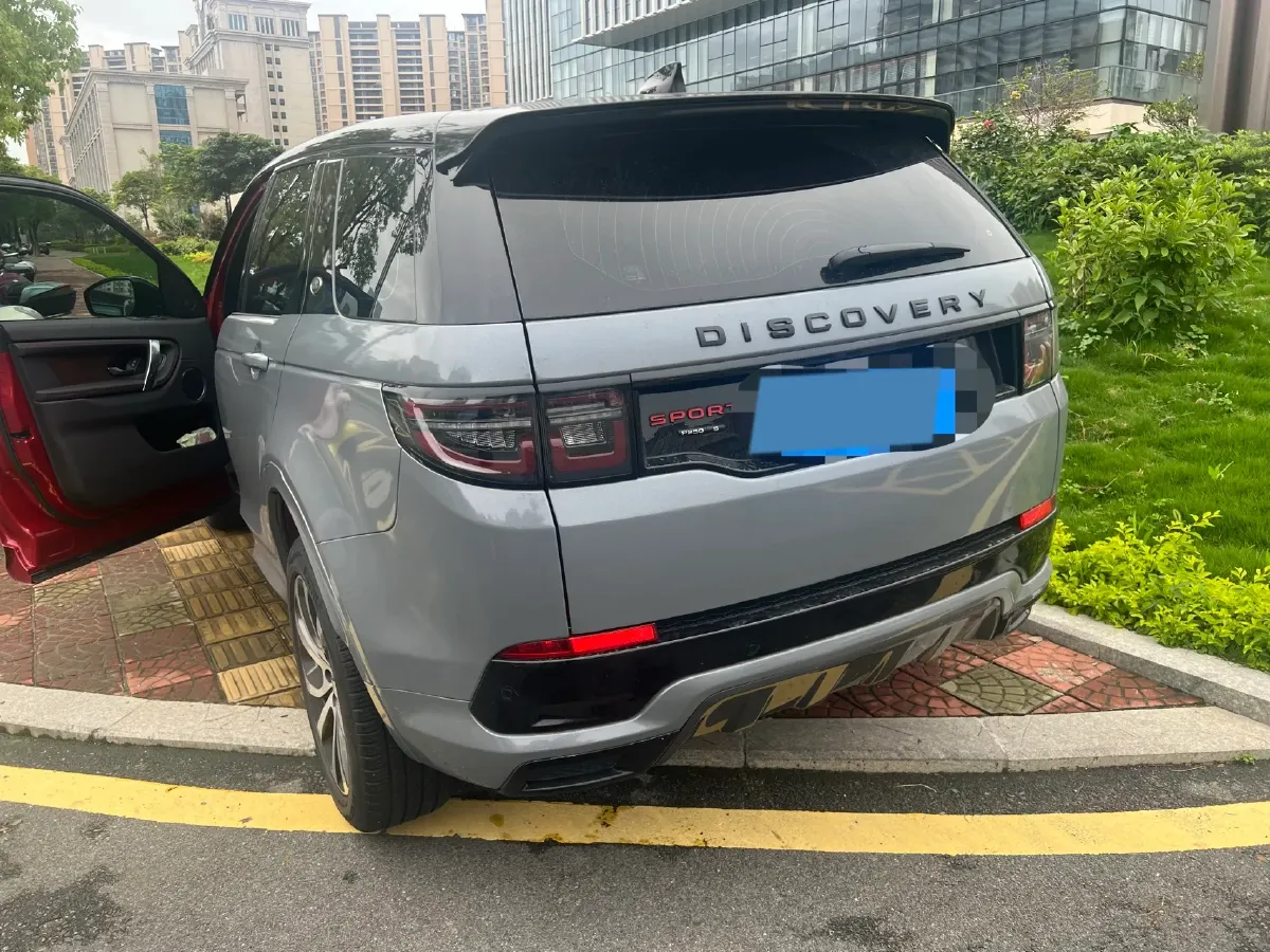 2021 Land Rover Discovery Sport 2.0T 249HP L4 9AT,autocango,china used car exporter,china ev exporter,chinese used car exporter,chinese used ev exporter