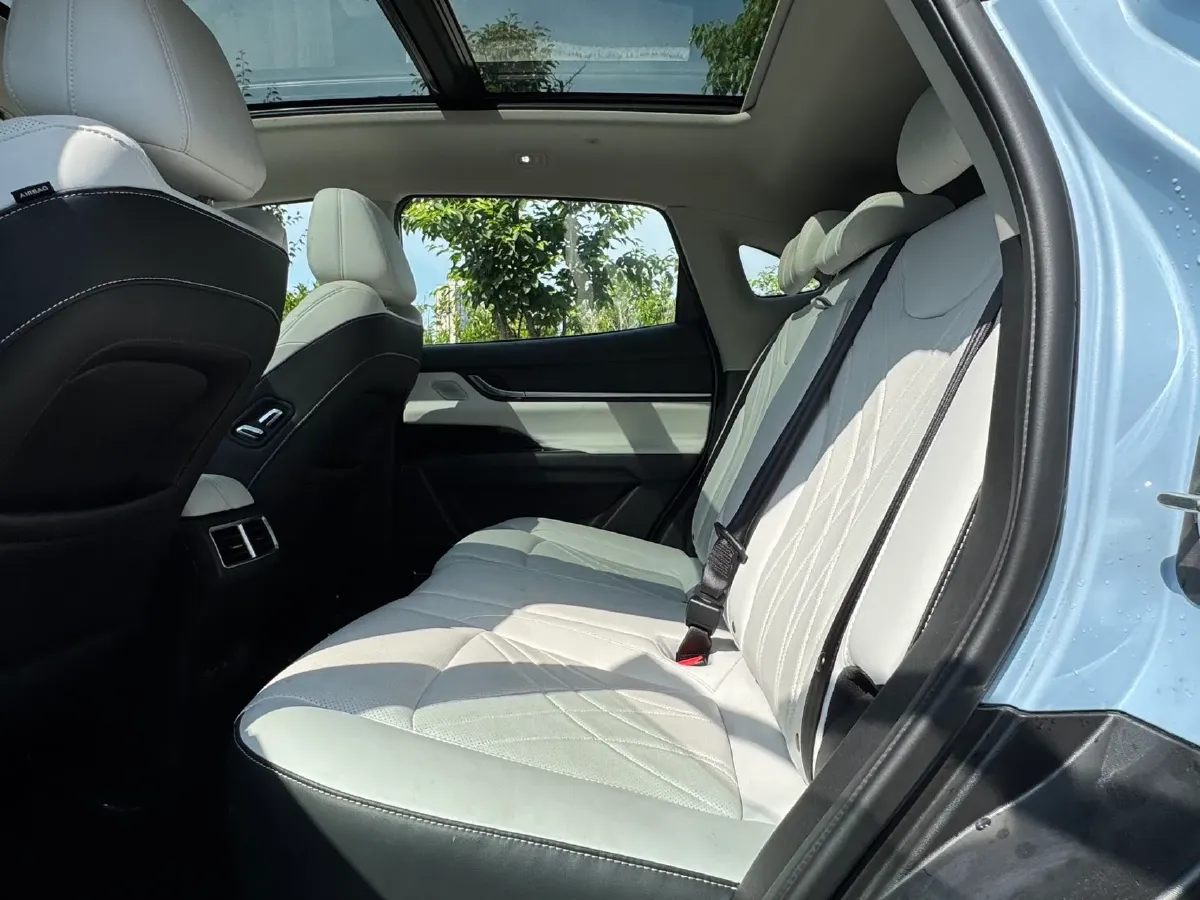 2023 Chery EV eQ7 BEV 67.12KWH,autocango,china used car exporter,china ev exporter,chinese used car exporter,chinese used ev exporter