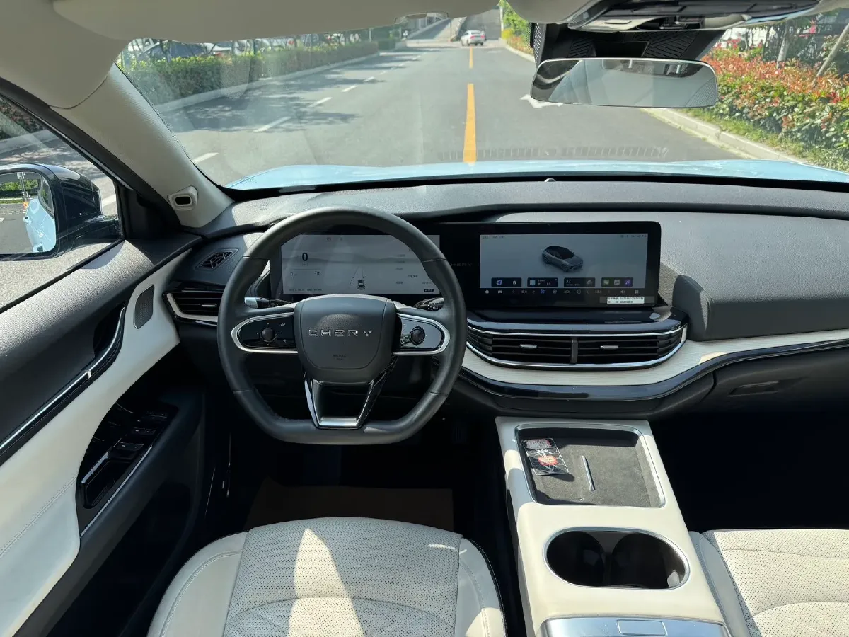 2023 Chery EV eQ7 BEV 67.12KWH,autocango,china used car exporter,china ev exporter,chinese used car exporter,chinese used ev exporter