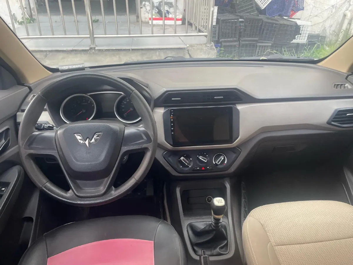 2019 WuLing HongGuang 1.5L 99HP L4 6MT,autocango,china used car exporter,china ev exporter,chinese used car exporter,chinese used ev exporter