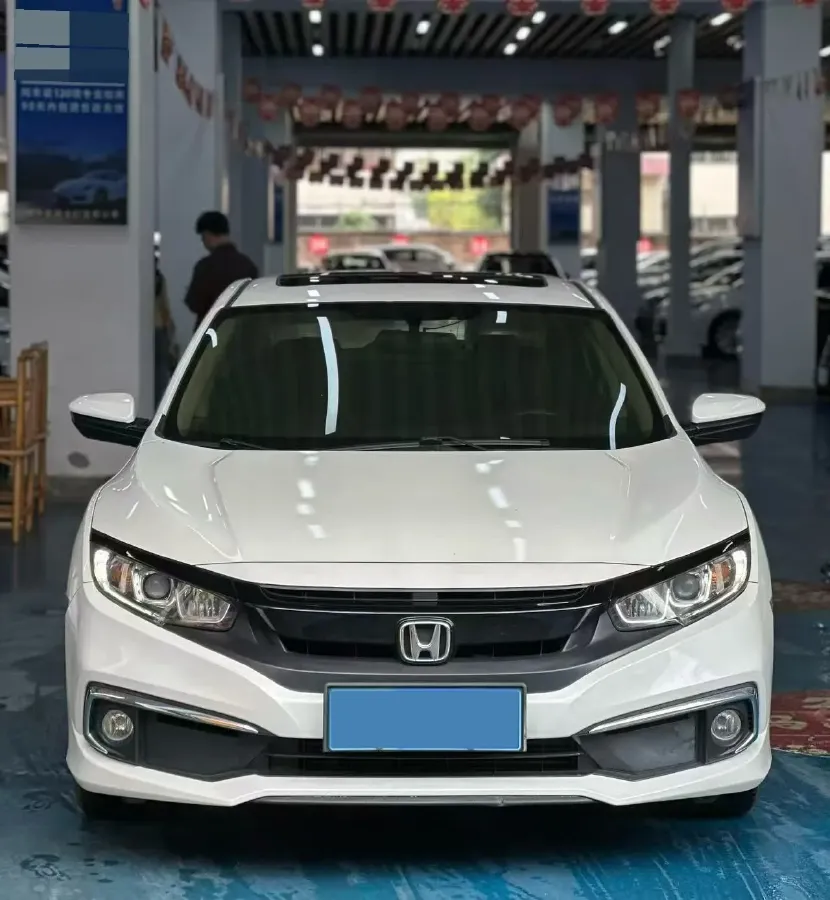 2019 Honda Civic 1.5T 177HP L4 6MT,autocango,china used car exporter,china ev exporter,chinese used car exporter,chinese used ev exporter
