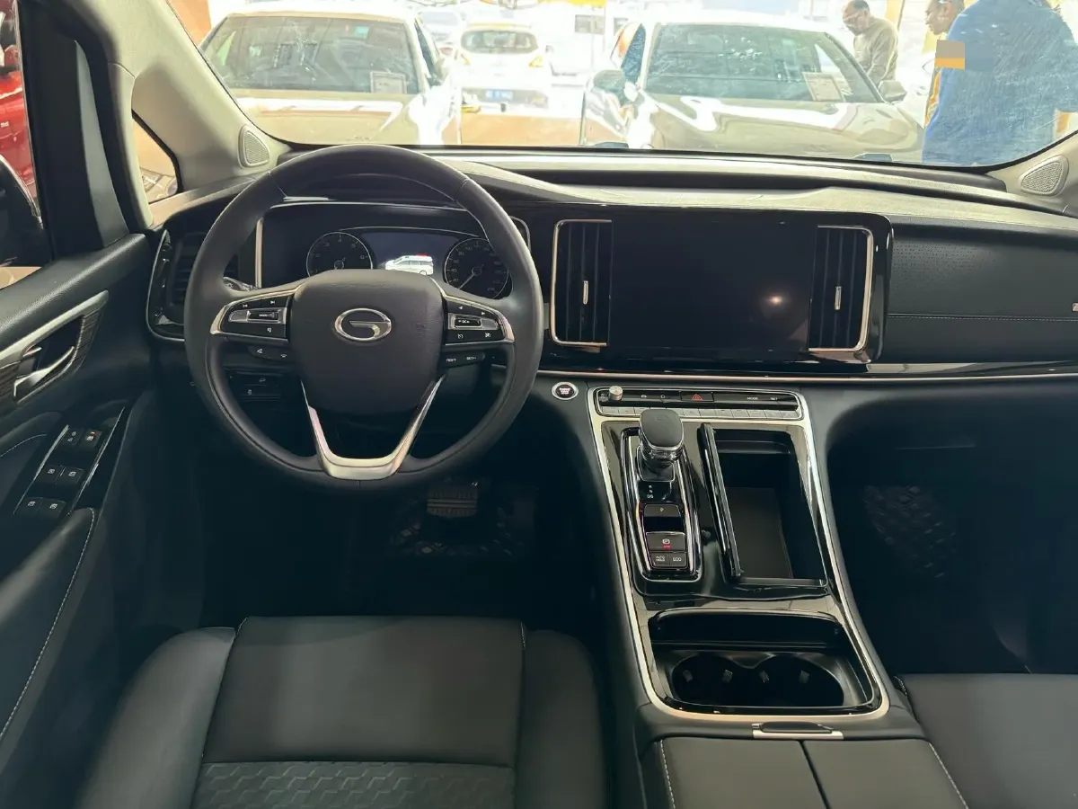 2021 GAC Trumpchi M8 2.0T 252HP L4 8AT,autocango,china used car exporter,china ev exporter,chinese used car exporter,chinese used ev exporter