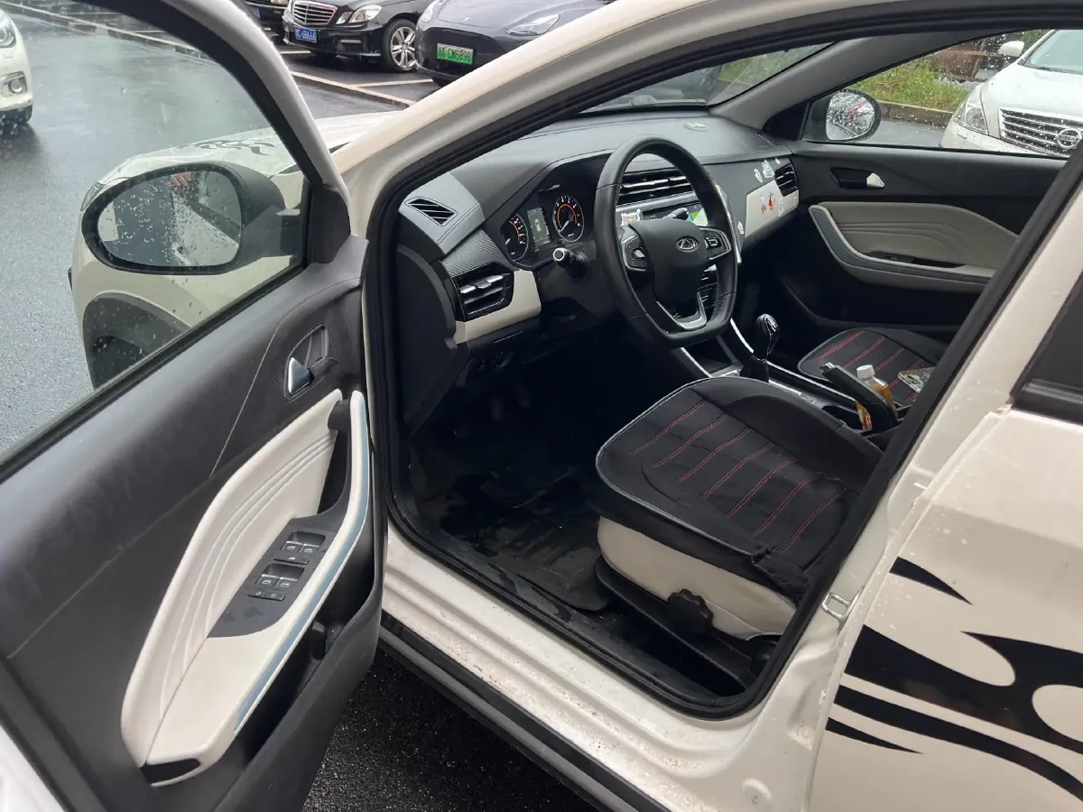 2022 Chery Tiggo 3 1.5L 116HP L4 5MT,autocango,china used car exporter,china ev exporter,chinese used car exporter,chinese used ev exporter