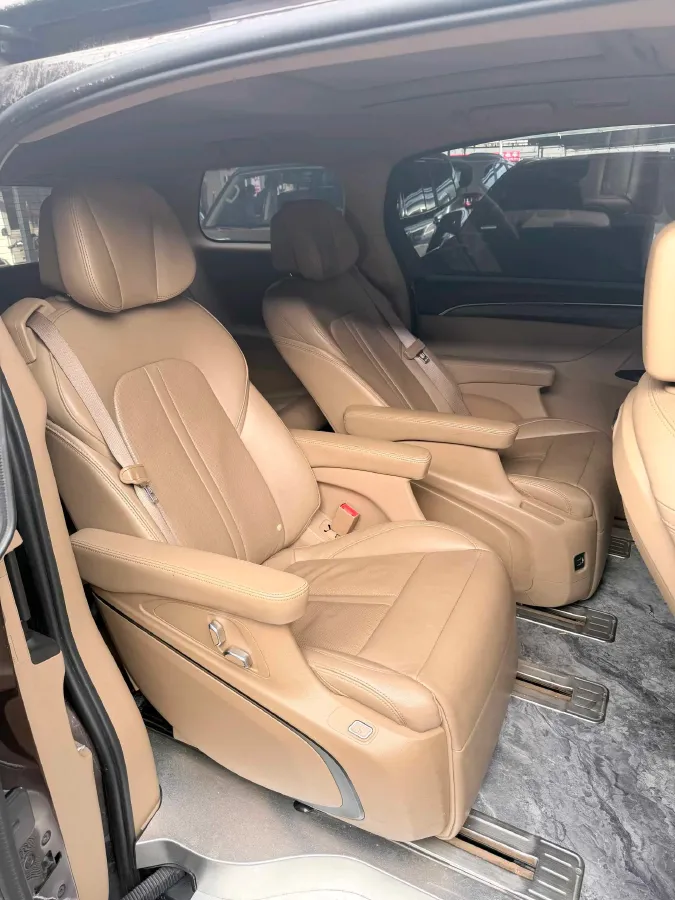 2020 Buick GL8 2.0T 237HP L4 9AT,autocango,china used car exporter,china ev exporter,chinese used car exporter,chinese used ev exporter