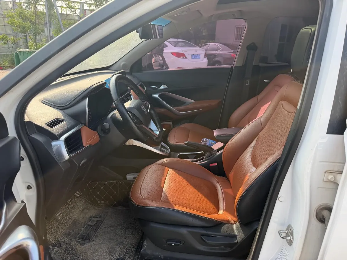 2017 BaoJun 510 1.5L 112HP L4 6MT,autocango,china used car exporter,china ev exporter,chinese used car exporter,chinese used ev exporter