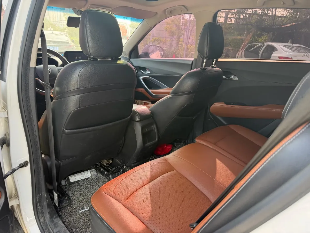 2017 BaoJun 510 1.5L 112HP L4 6MT,autocango,china used car exporter,china ev exporter,chinese used car exporter,chinese used ev exporter