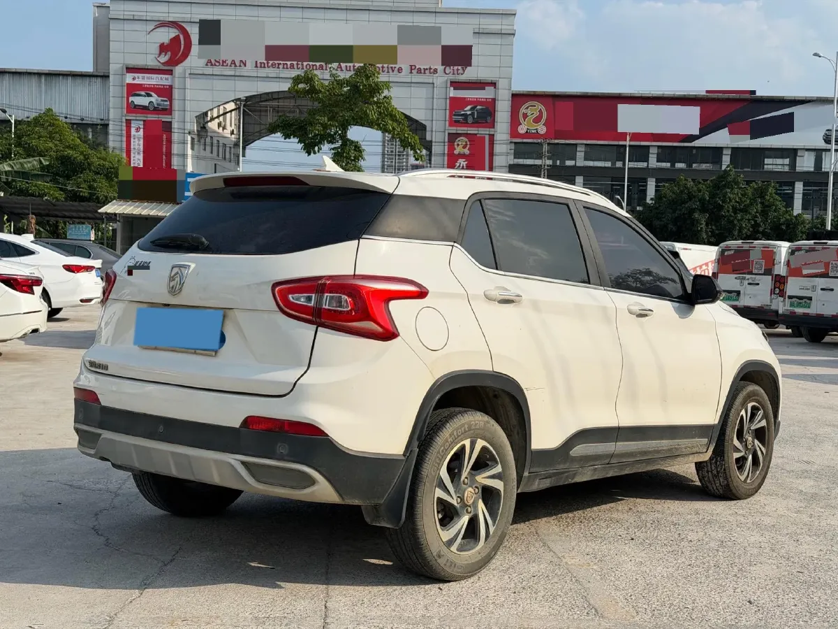 2017 BaoJun 510 1.5L 112HP L4 6MT,autocango,china used car exporter,china ev exporter,chinese used car exporter,chinese used ev exporter