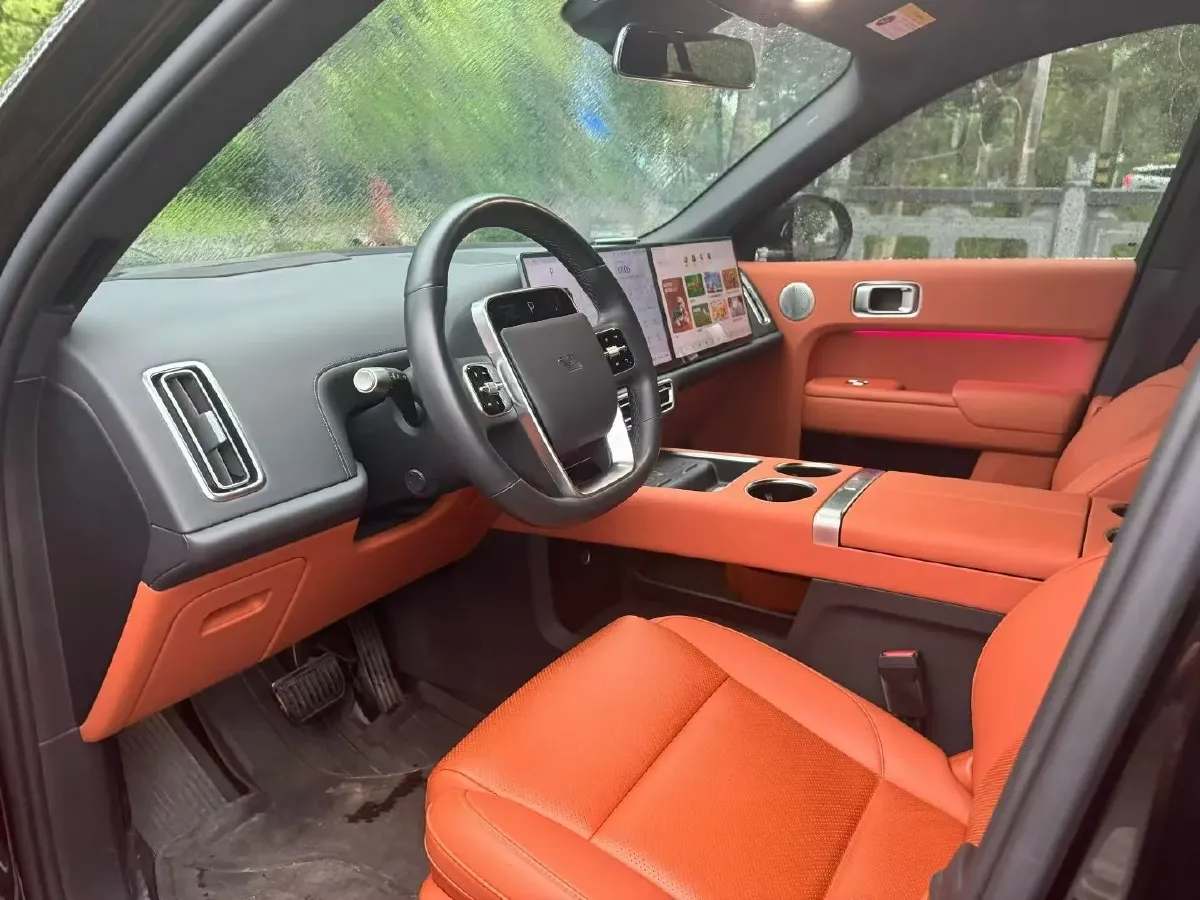 2024 Volvo S60 2.0T 197HP L4 7DCT,autocango,china used car exporter,china ev exporter,chinese used car exporter,chinese used ev exporter
