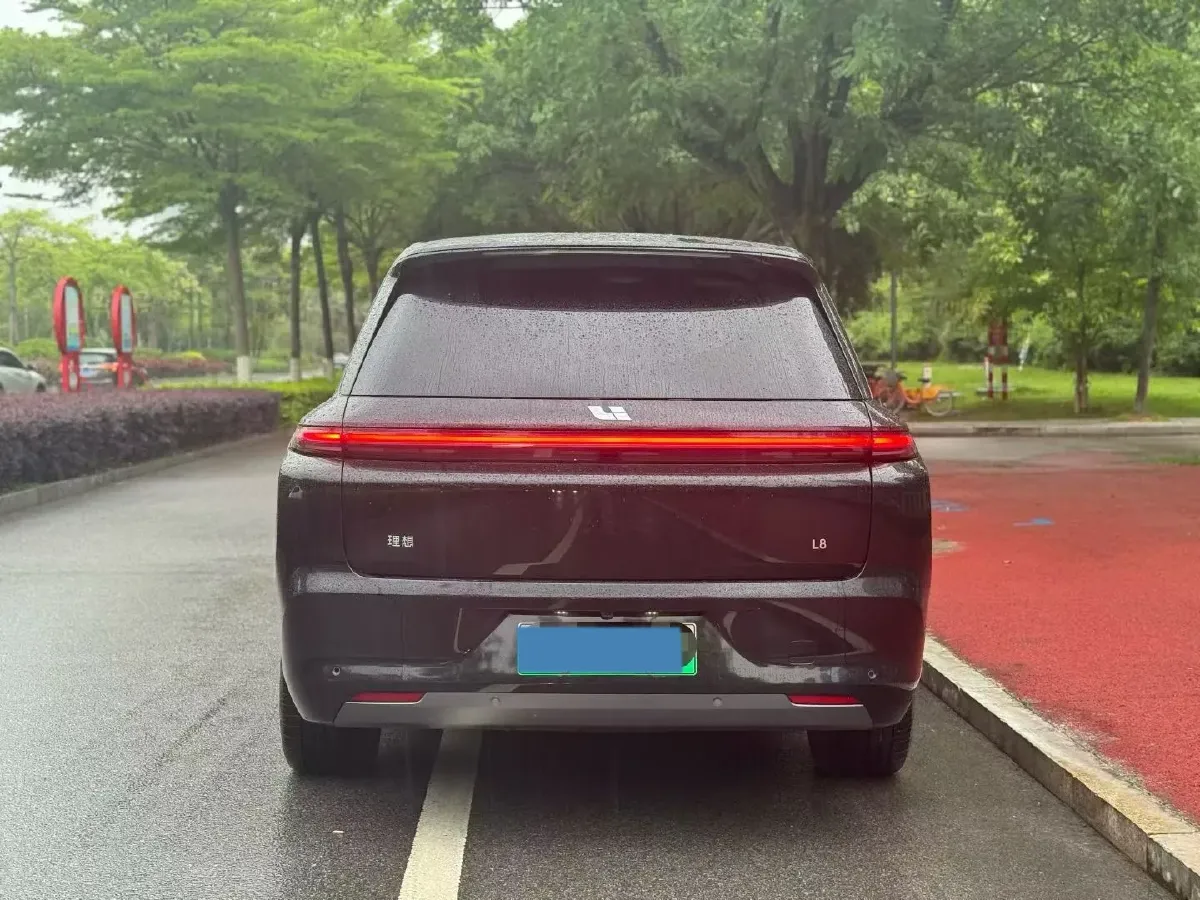 2024 Volvo S60 2.0T 197HP L4 7DCT,autocango,china used car exporter,china ev exporter,chinese used car exporter,chinese used ev exporter