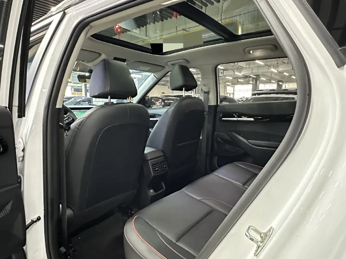 2023 Kia Seltos 1.5L 115HP L4 CVT,autocango,china used car exporter,china ev exporter,chinese used car exporter,chinese used ev exporter