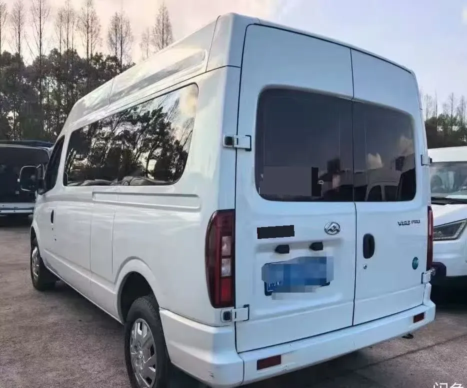 2021 MAXUS XinTu V80 2.0T 139HP L4 6MT,autocango,china used car exporter,china ev exporter,chinese used car exporter,chinese used ev exporter