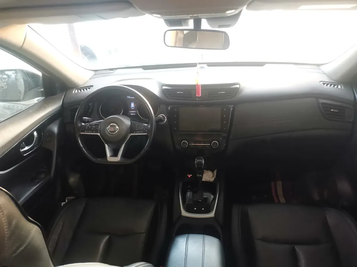 2021 Nissan X-Trail 2.0L 151HP L4 CVT,autocango,china used car exporter,china ev exporter,chinese used car exporter,chinese used ev exporter