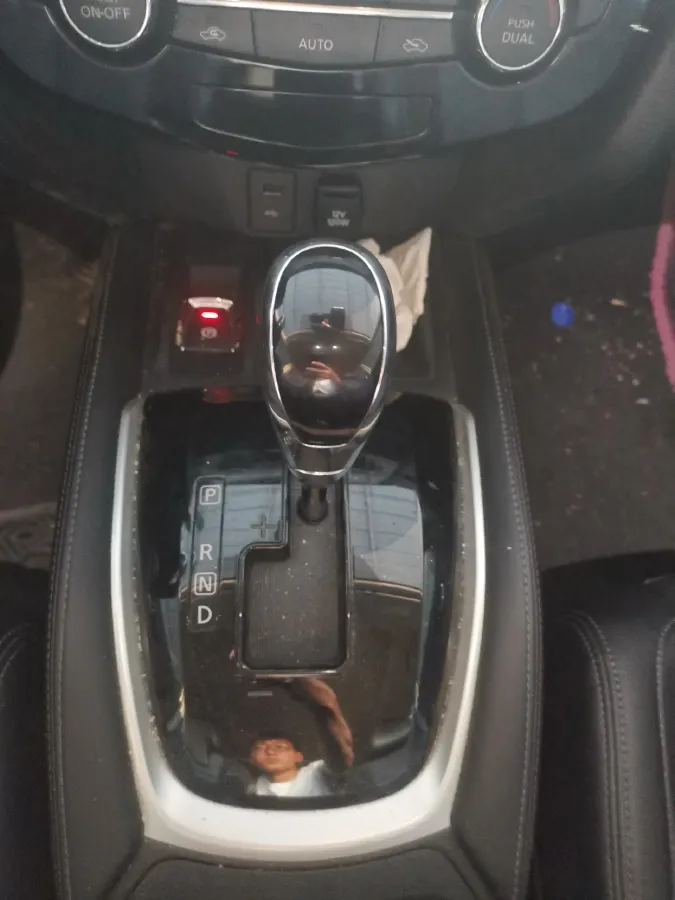 2021 Nissan X-Trail 2.0L 151HP L4 CVT,autocango,china used car exporter,china ev exporter,chinese used car exporter,chinese used ev exporter