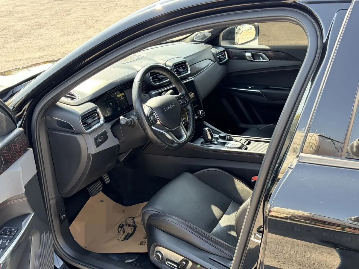 2019 LYNK&CO 01 2.0T 190HP L4 6AT,autocango,china used car exporter,china ev exporter,chinese used car exporter,chinese used ev exporter