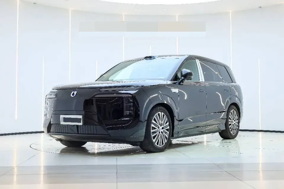 2025 Denza DenzaN8L 2.0T 207HP L4 E-CVT PHEV,autocango,china used car exporter,china ev exporter,chinese used car exporter,chinese used ev exporter