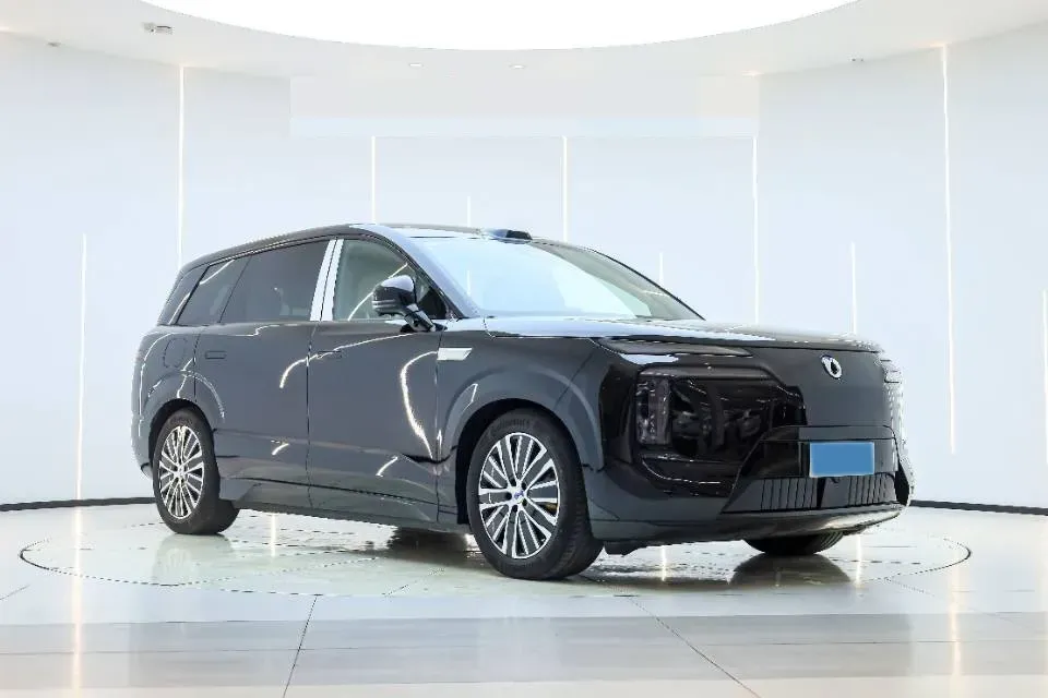 2025 Denza DenzaN8L 2.0T 207HP L4 E-CVT PHEV,autocango,china used car exporter,china ev exporter,chinese used car exporter,chinese used ev exporter