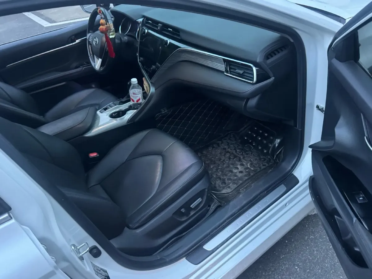 2019 Toyota Camry 2.5L 178HP L4 E-CVT Hybrid,autocango,china used car exporter,china ev exporter,chinese used car exporter,chinese used ev exporter