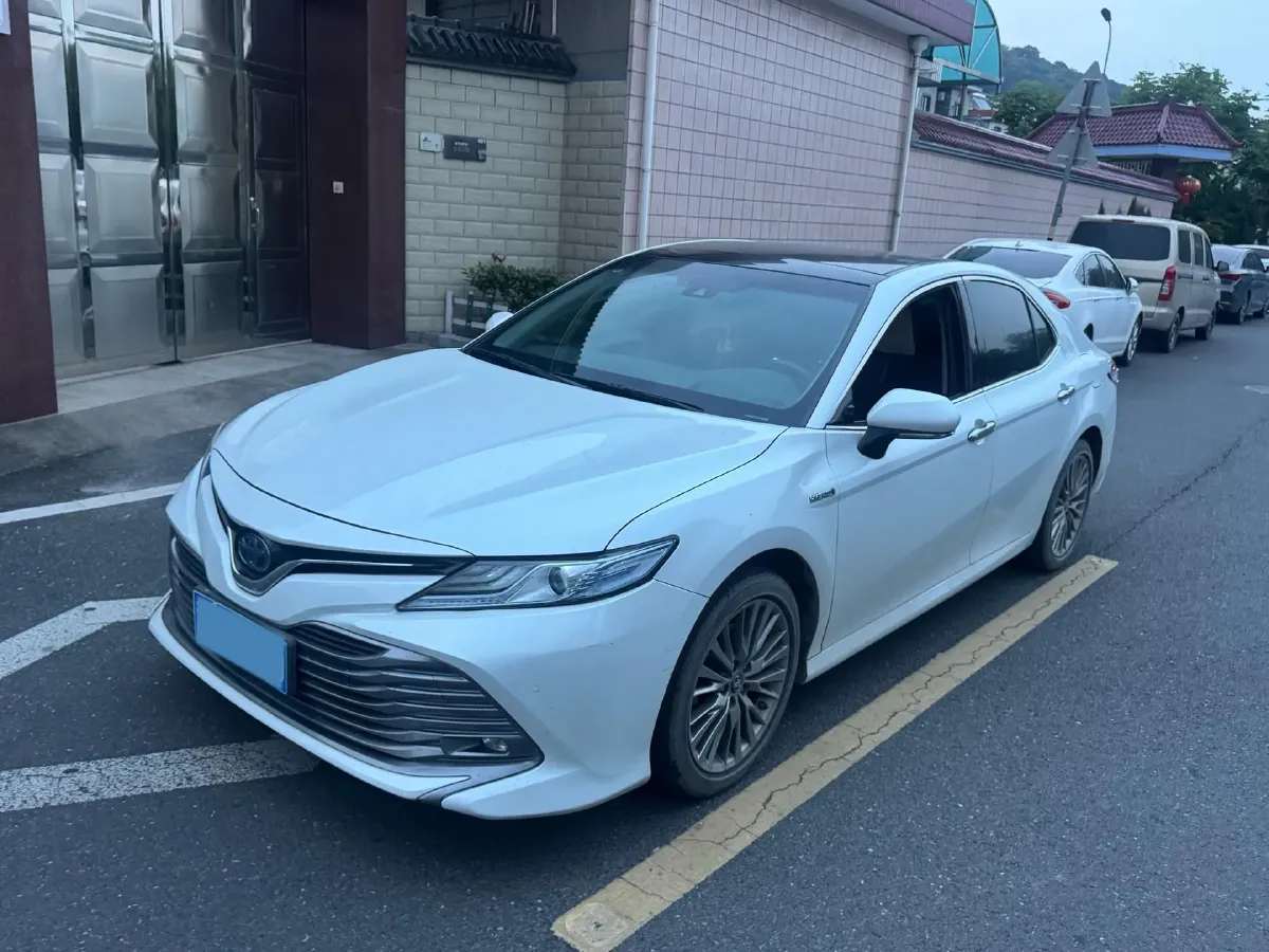 2019 Toyota Camry 2.5L 178HP L4 E-CVT Hybrid,autocango,china used car exporter,china ev exporter,chinese used car exporter,chinese used ev exporter