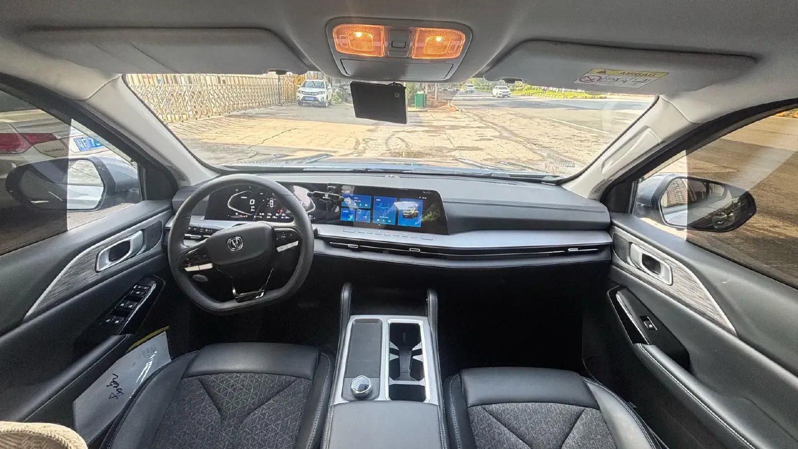 2024 ChangAn Kaicene RuiXing EM60 BEV 41.86KWH,autocango,china used car exporter,china ev exporter,chinese used car exporter,chinese used ev exporter