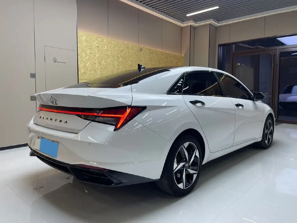 2021 Hyundai Elantra 1.5L 115HP L4 CVT,autocango,china used car exporter,china ev exporter,chinese used car exporter,chinese used ev exporter